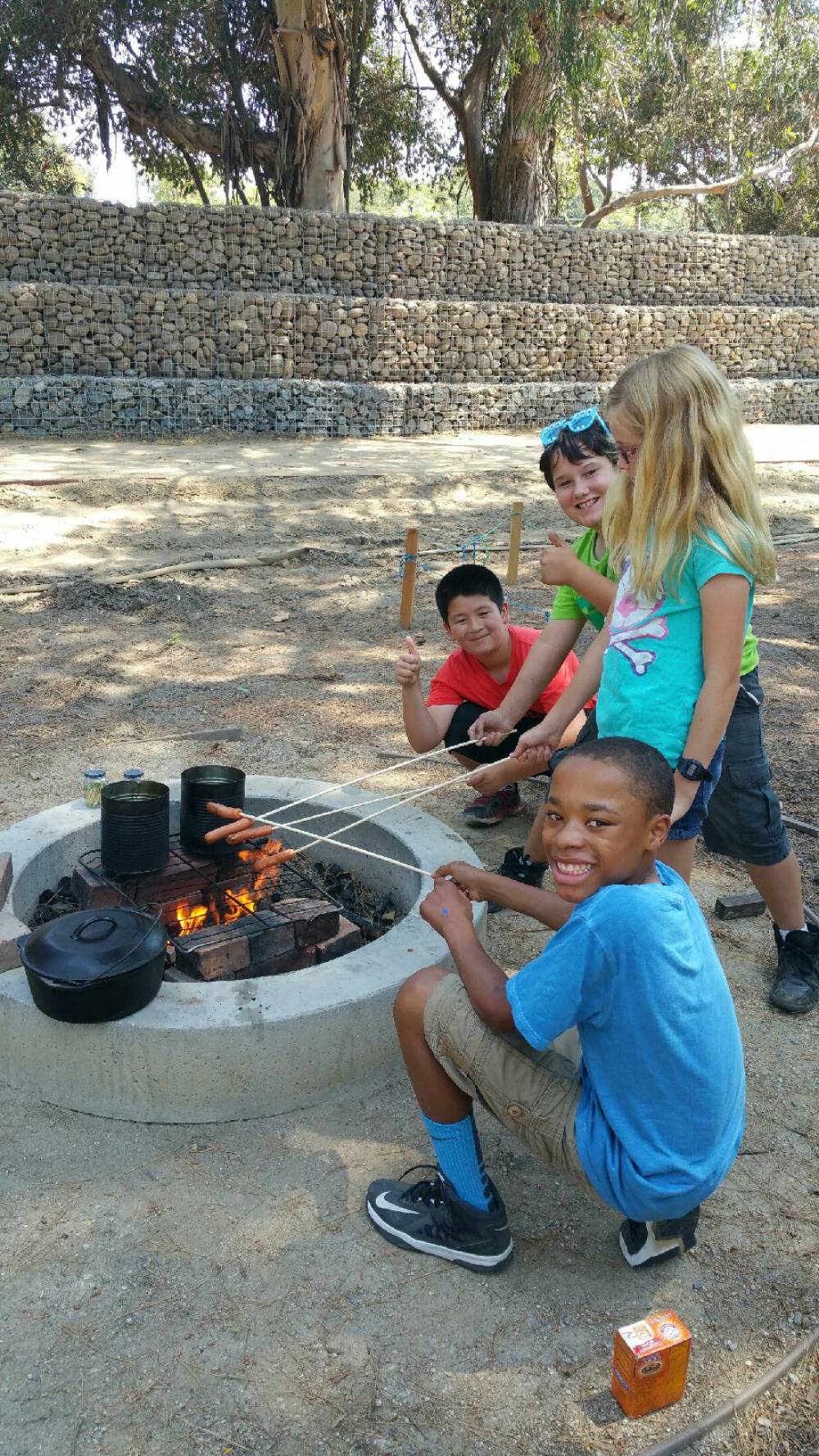 TOP CALIFORNIA WILDERNESS CAMP: Backyard Bunch is a Top Wilderness Summer Camp located in Long Beach California offering many fun and enriching Wilderness and other camp programs. 