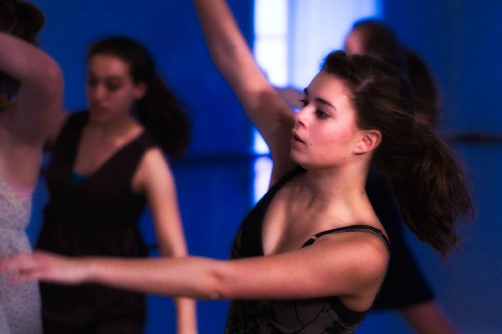 TOP CALIFORNIA COED CAMP: Shawl-Anderson Dance Center High School Age Modern Intensive is a Top Coed Summer Camp located in Berkeley California offering many fun and enriching Coed and other camp programs. 
