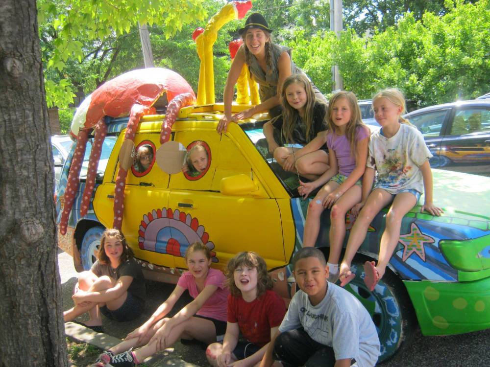 TOP MINNESOTA ART CAMP: Articulture Art Camp is a Top Art Summer Camp located in Minneapolis Minnesota offering many fun and enriching Art and other camp programs. 
